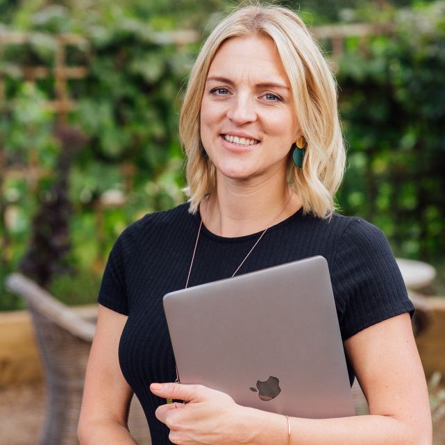 Kellie Simpson with Laptop